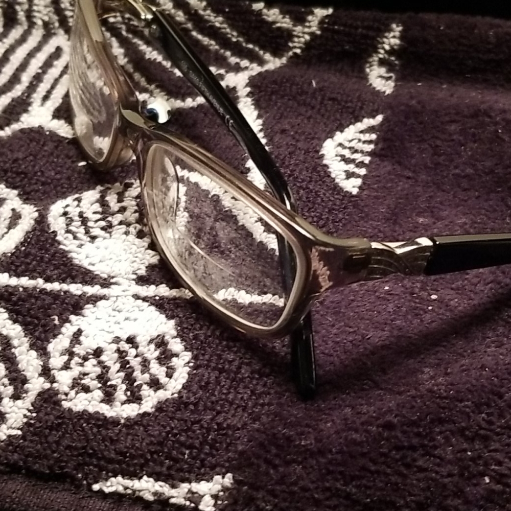 Saks Fifth frames